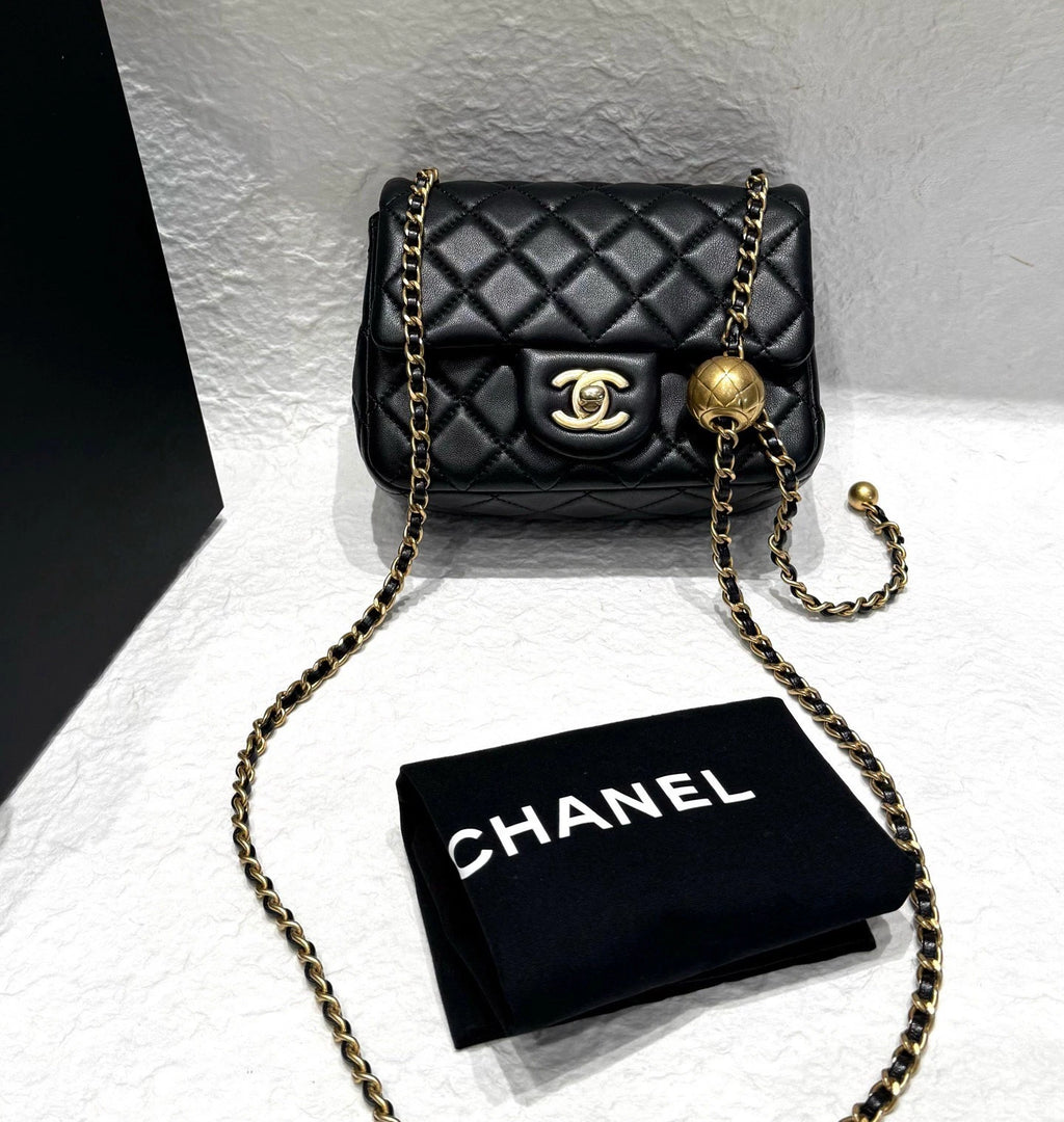 CHANEL Black Gold Classic Flap Crossbody Shoulder Bag For Women