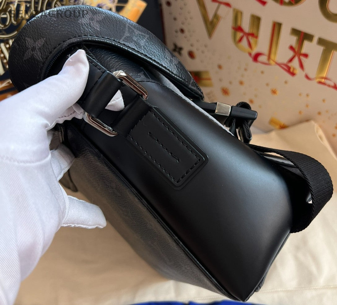 Louis Vuitton Voyager PM Black Monogram Shoulder bag Crossbody Brand NEW