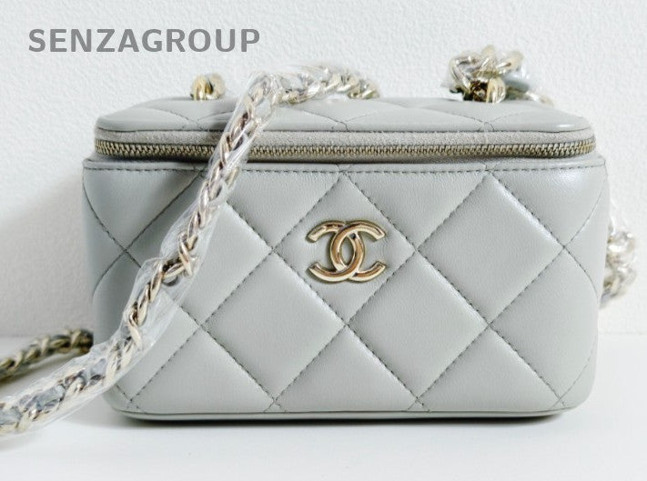 Chanel Diamond Pattern Chain Shoulder Bag Crossbody White Gold Used Women