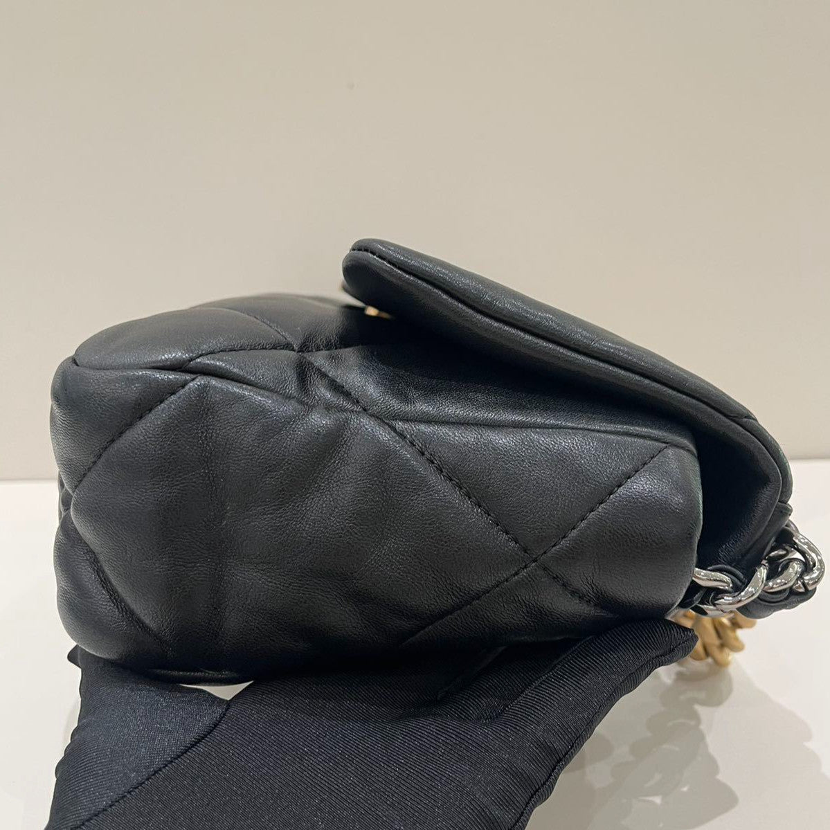 Chanel 19 Bag Quilted Chain Shoulder Bag Black Gold Classic Women's Fashion