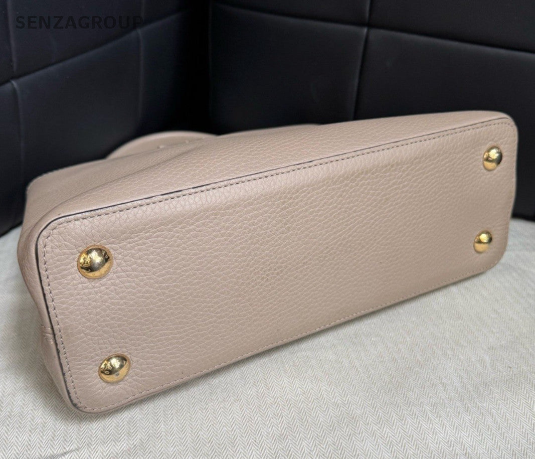 Louis Vuitton Capucines MM Top Handle Bag Crossbody Gray Gold Women Classic