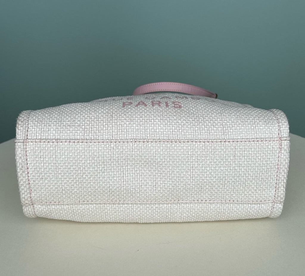 Chanel Beach Bag Chain Shoulder Bag White Pink Silver Hardware Women Classic