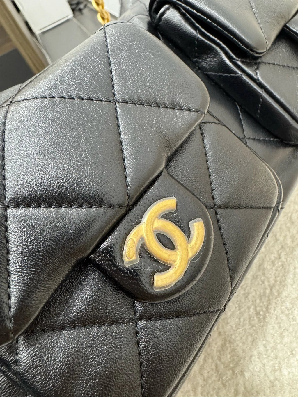 CHANEL Black Lambskin Hobo Shoulder Bag for Women
