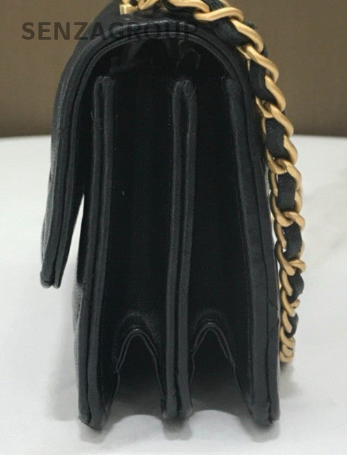 Chanel Lambskin Diamond Pattern Chain Shoulder Bag Crossbody Black Gold Women