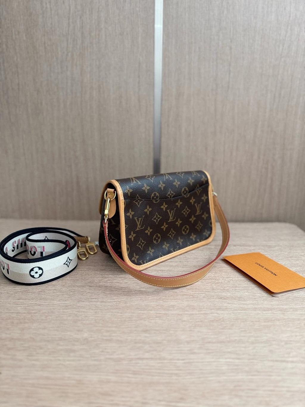 Pre-owned Louis Vuitton Monogram Canvas Shoulder Bag For Women