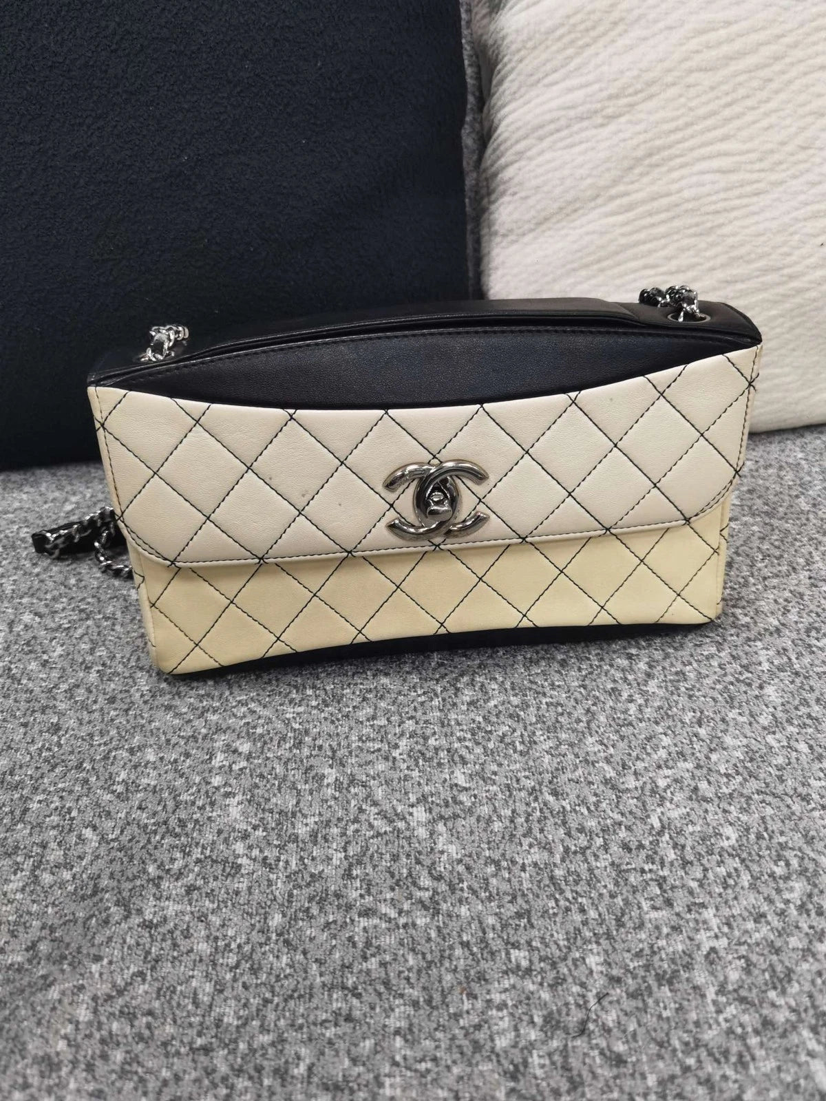 Chanel Black White Colorblock Lambskin CF Shoulder Handbag for Women