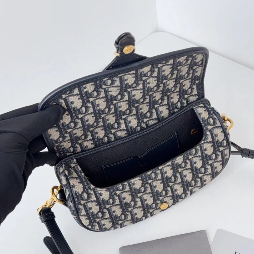 Excellent Christian Dior Bobby East West Oblique Canvas Shoulder Bag Crossbody