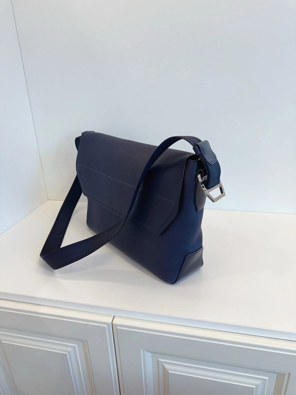 Hermès Citynews Messenger Bag Togo Leather Midnight Blue Classic