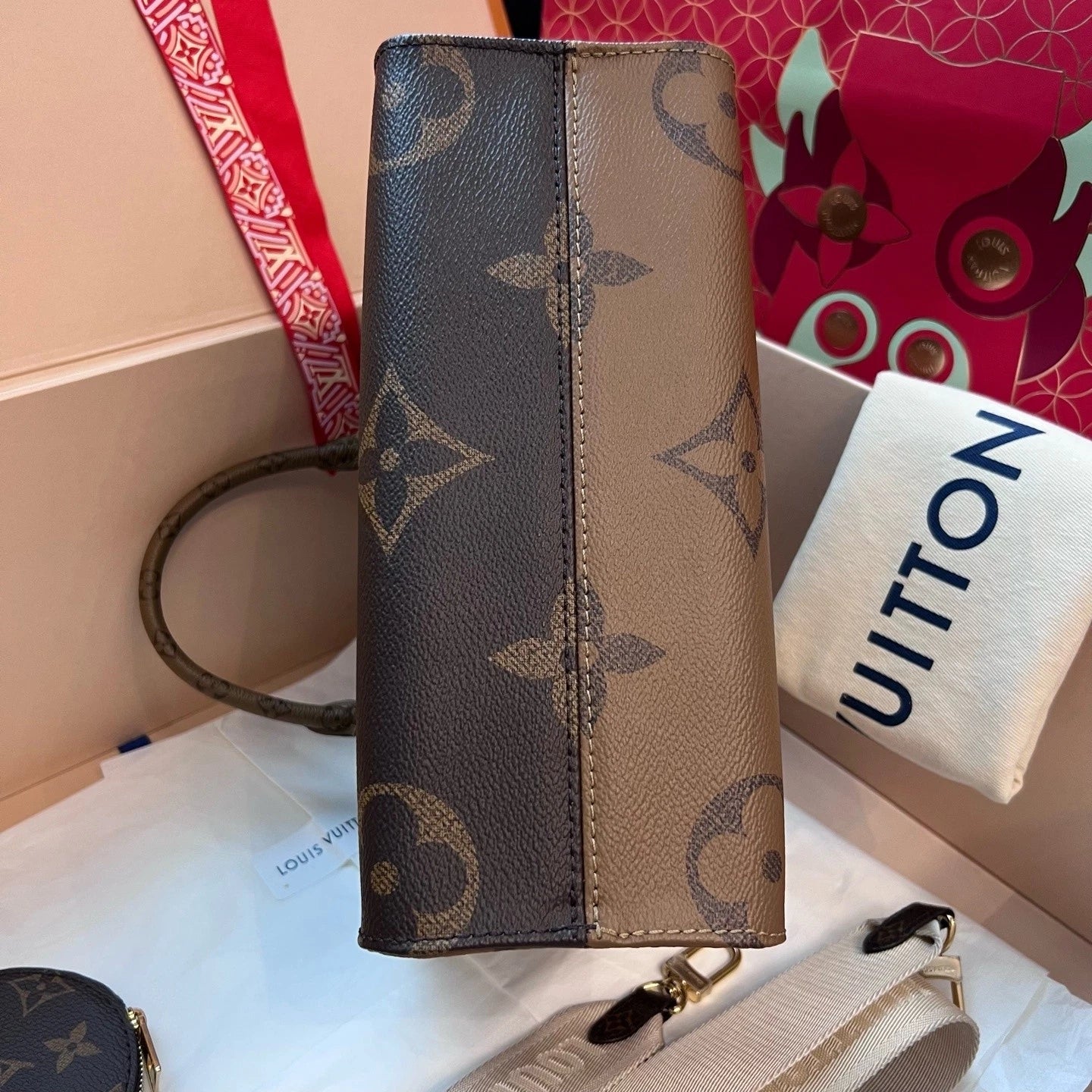 Louis Vuitton Onthego Small Canvas Crossbody Tote Handbag For Women