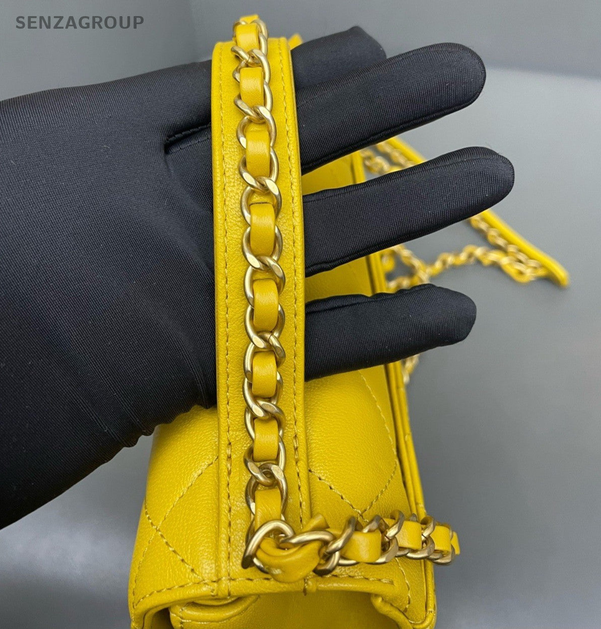 Chanel Cocohandle MM Chain Top Handle Bag Crossbody Yellow Gold Diamond Women