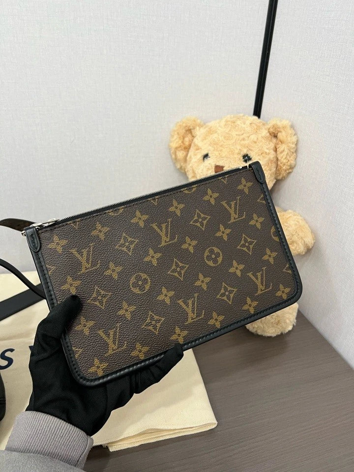 Louis Vuitton Black Carryall Tote Shoulder Bag For Women