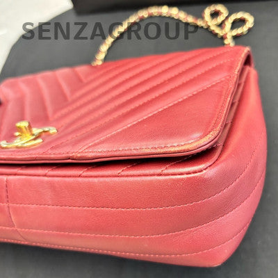 Chanel V-Quilted Flap Chain Shoulder Crossbody Bag Red Gold Hardware