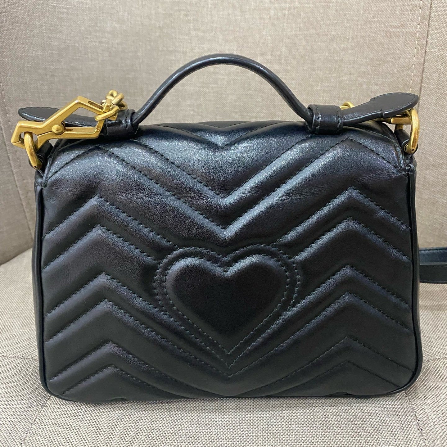 Gucci Marmont Small Messenger Bag Black Gold Chain Crossbody Classic