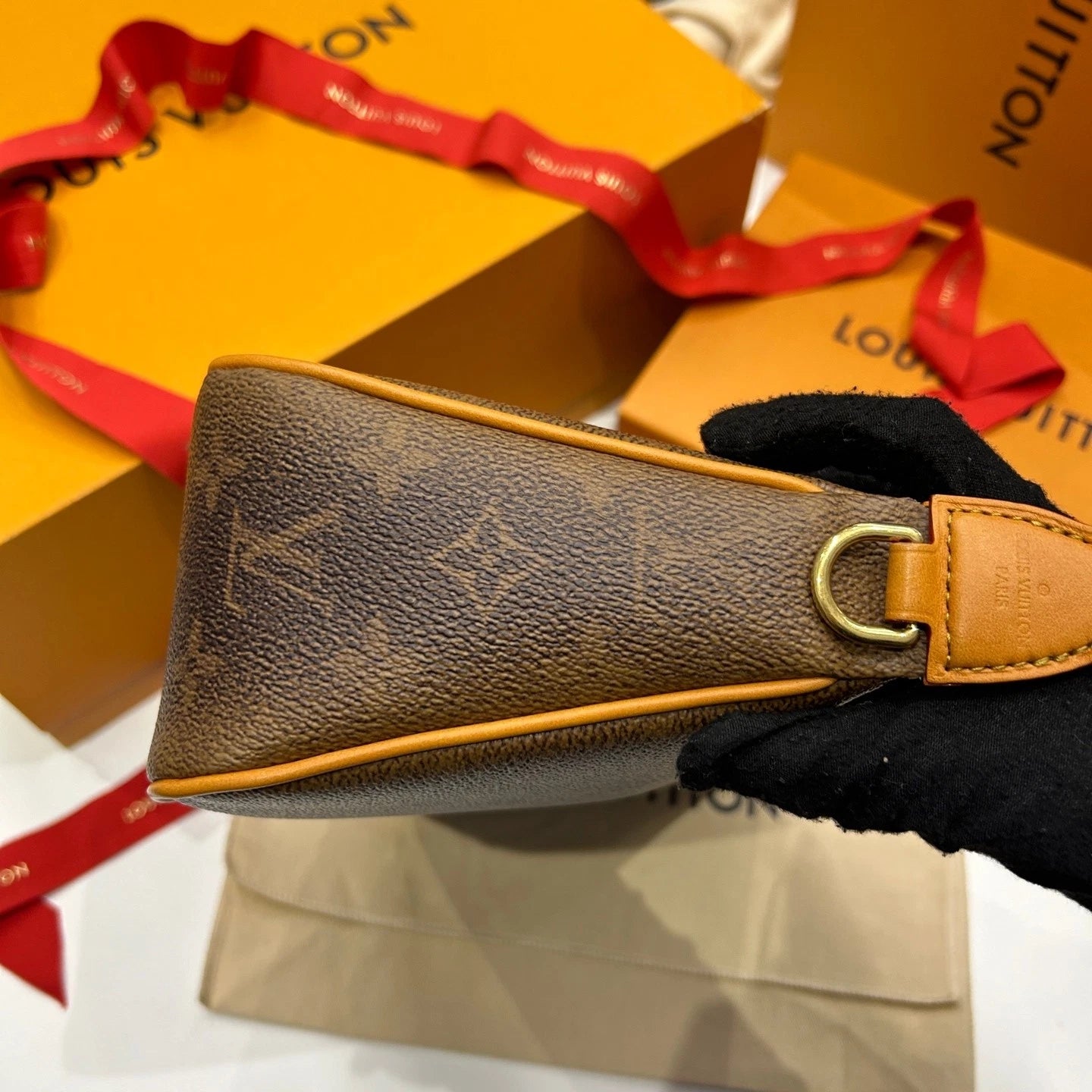 Louis Vuitton Western Triangle Crossbody Shoulder Bag For Women