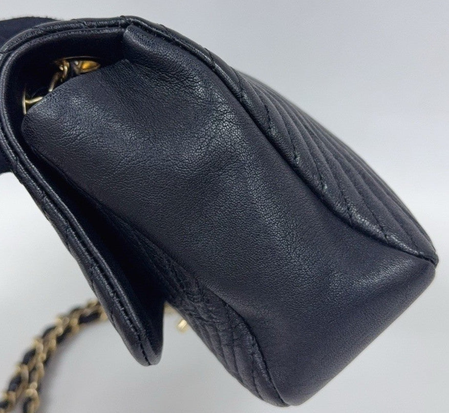 Chanel Classic Flap Chain Shoulder Bag Crossbody Black Gold Women Designer