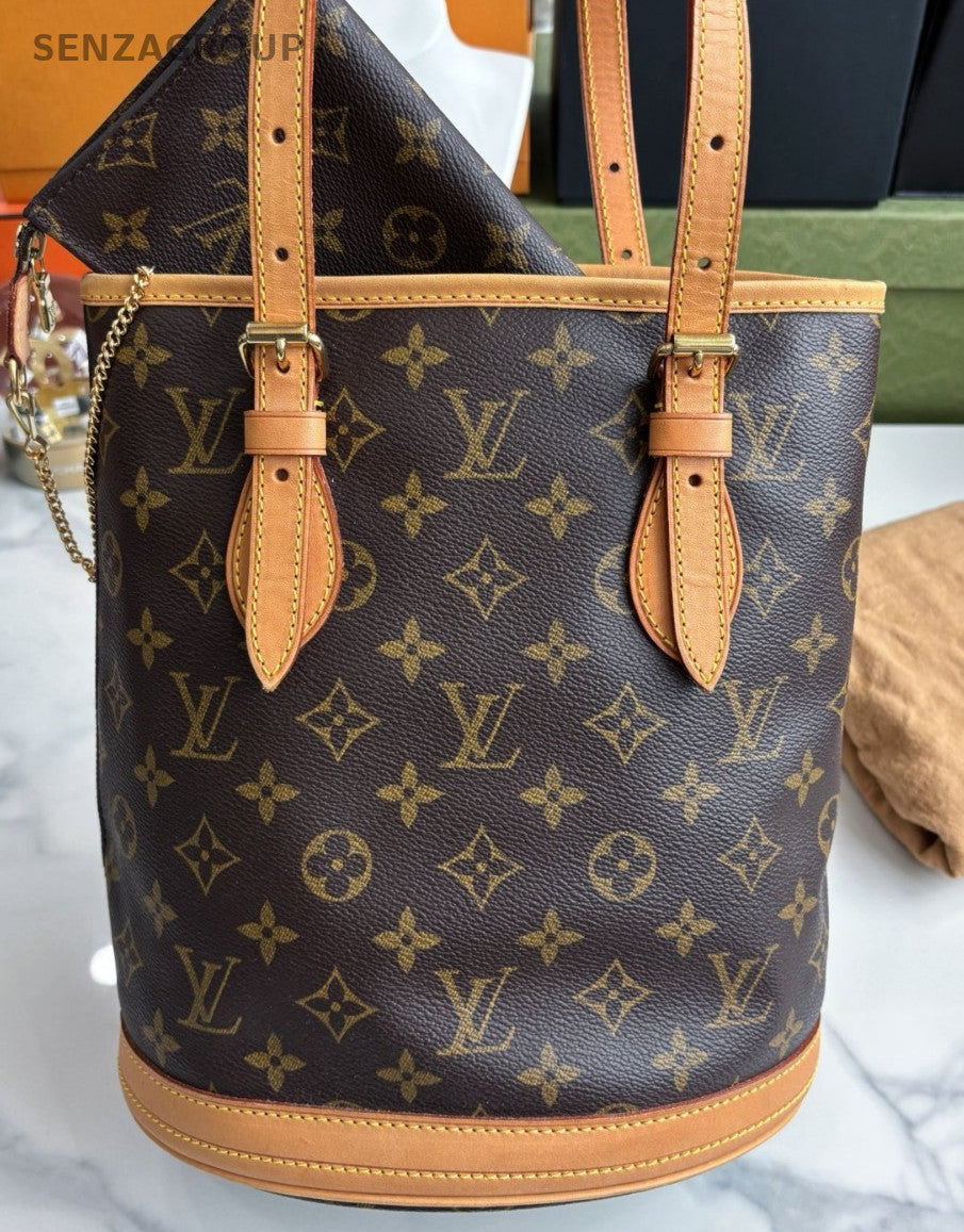 Louis Vuitton Monogram Bucket bag PM Vintage Collection level M42238