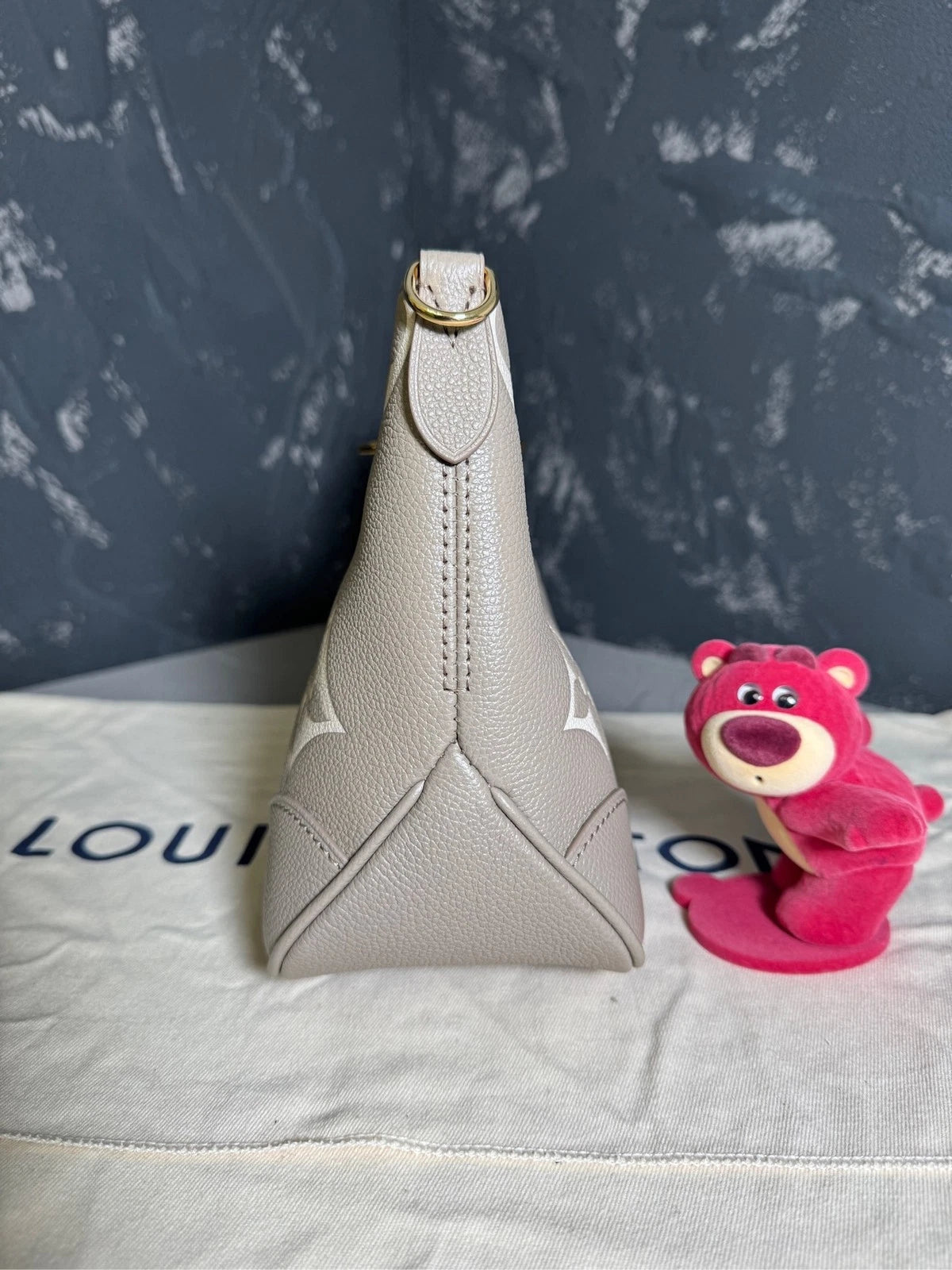 Louis Vuitton Boulogne Shoulder Bag Gray Gold Hardware