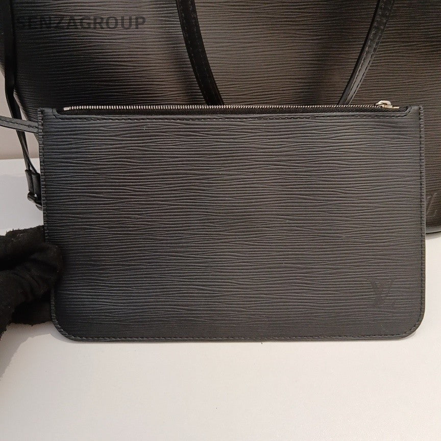 Louis Vuitton Neverfull MM Epi Tote Shoulder Bag Black Silver Women Classic
