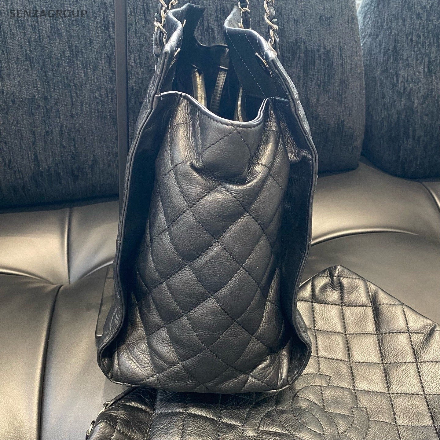 Chanel Diamond Tote Chain Shoulder Bag Black Silver Used Women Classic Fashion