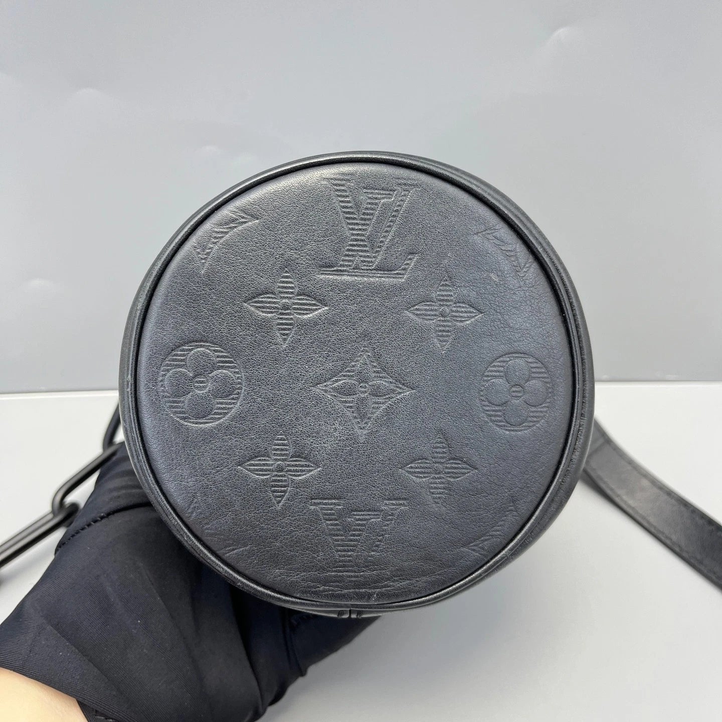 Louis Vuitton Black Leather Drawstring Bucket Bag For Women