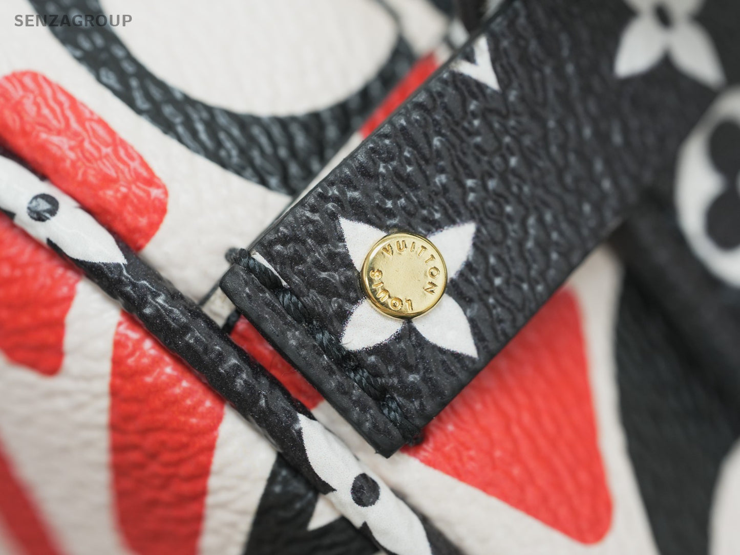 Louis Vuitton Monogram Crafty Boite Chapeau Souple Crossbody bag