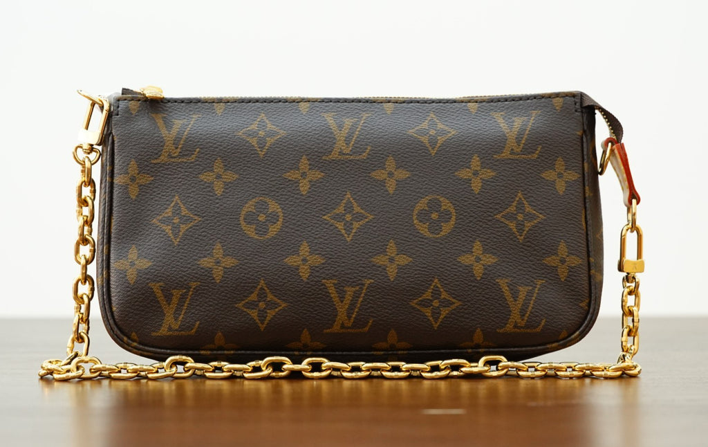 Louis Vuitton Monogram Pochette Accessories Chain Shoulder bag Almost Brand NEW