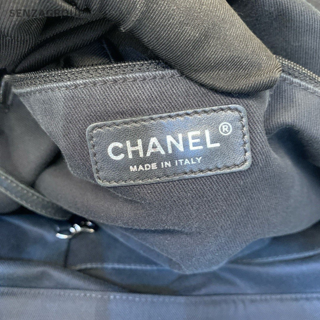 CHANEL Diamond Patchwork leather beach bag Black-Blue Women Handbag
