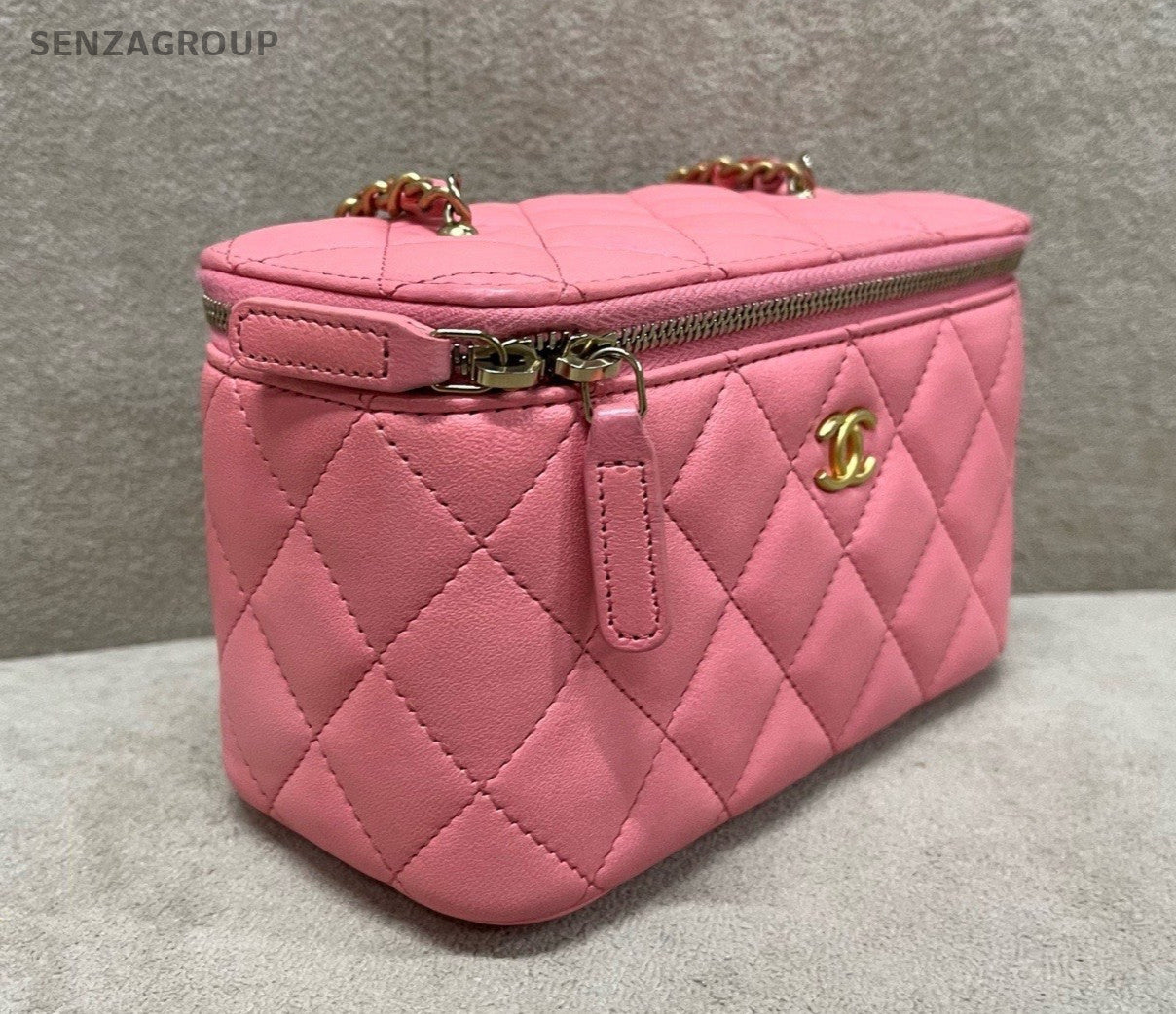 CHANEL Vanity box Lambskin Chain Shoulder bag Crossbody Women Pink Gold