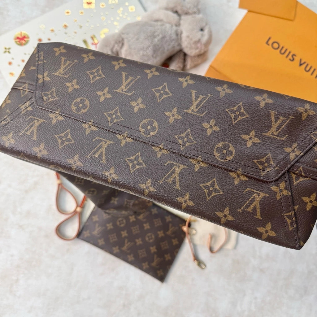 New Louis Vuitton Canvas Atlantis GM Large Bucket Bag For Women