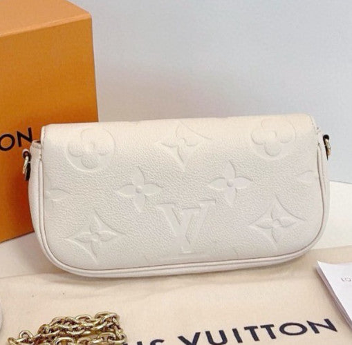 Louis Vuitton Ivy Monogram Chain Shoulder Bag Crossbody White Gold Women Classic