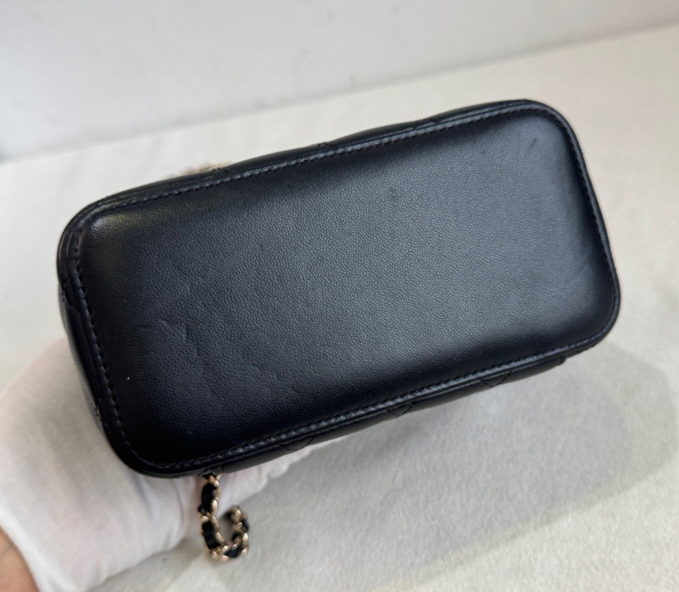 Chanel Vanity Case Diamond Top Handle Chain Crossbody Black Gold Women Classic