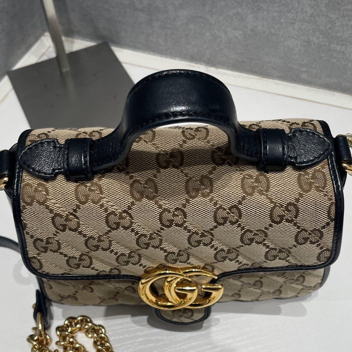 Gucci Marmont Brown Black Gold Buckle Messenger Shoulder Bag Women
