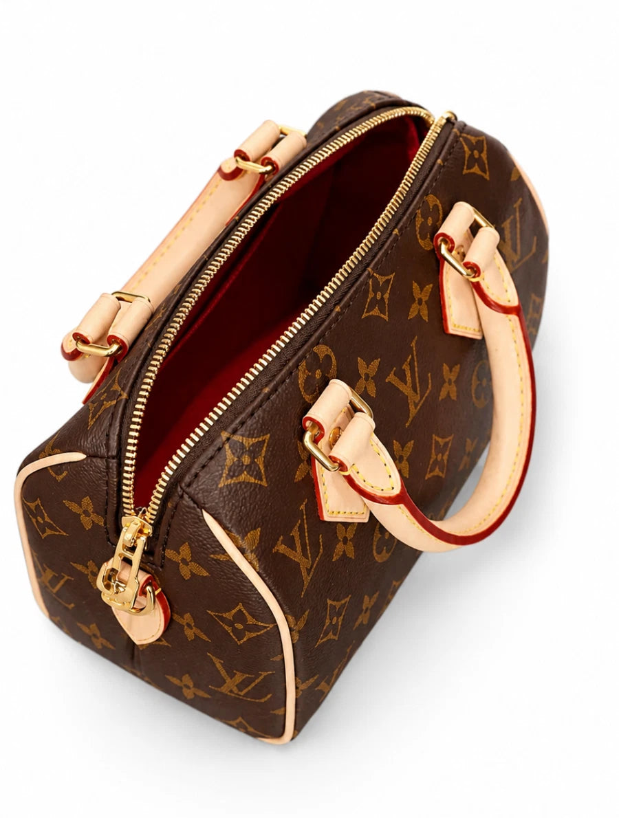 Louis Vuitton Speedy20 Bandouliere Monogram Canvas Handbag Almost Brand NEW