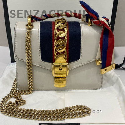 Gucci Sylvie Mini Chain Shoulder Bag in White - Classic & Fashionable
