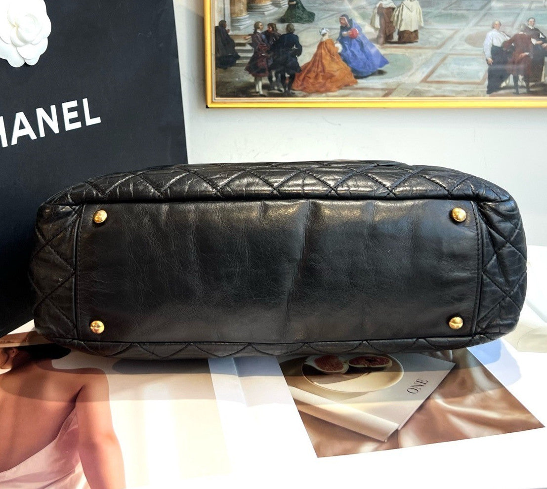 Chanel Diamond Chain Shoulder Bag Top Handle Bag Black Gold Used Women Classic
