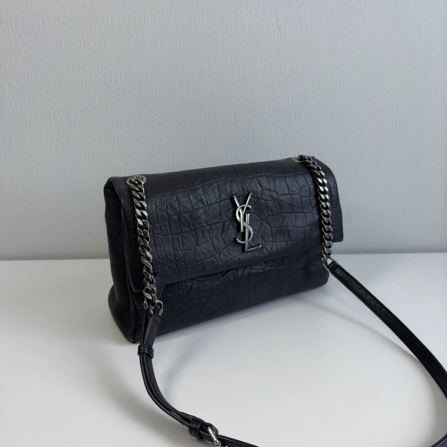 YSL Hollywood Black Calfskin Shoulder Crossbody Bag For Women