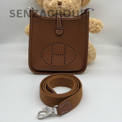 Hermès Evelyne Bag Gold Brown Silver Hardware Shoulder Crossbody Bag