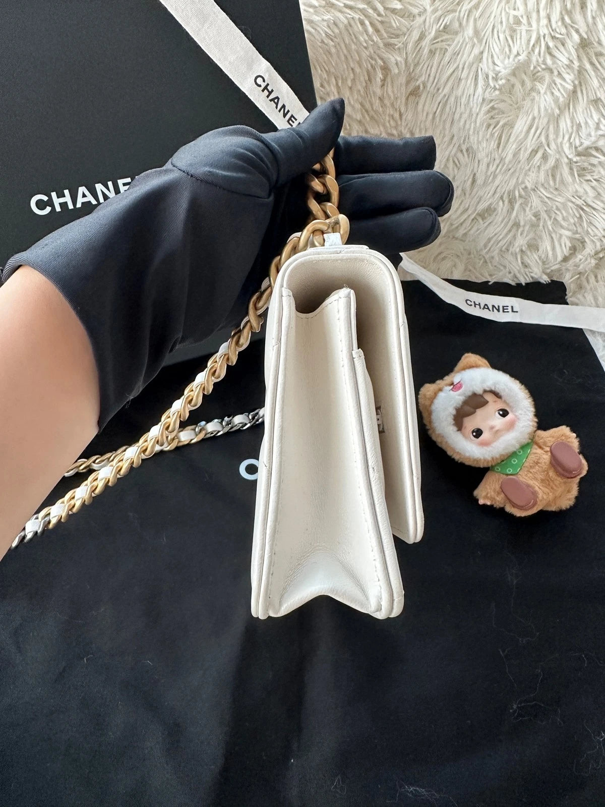 CHANEL 19 WOC White Lamskin Crossbody Bag For Women