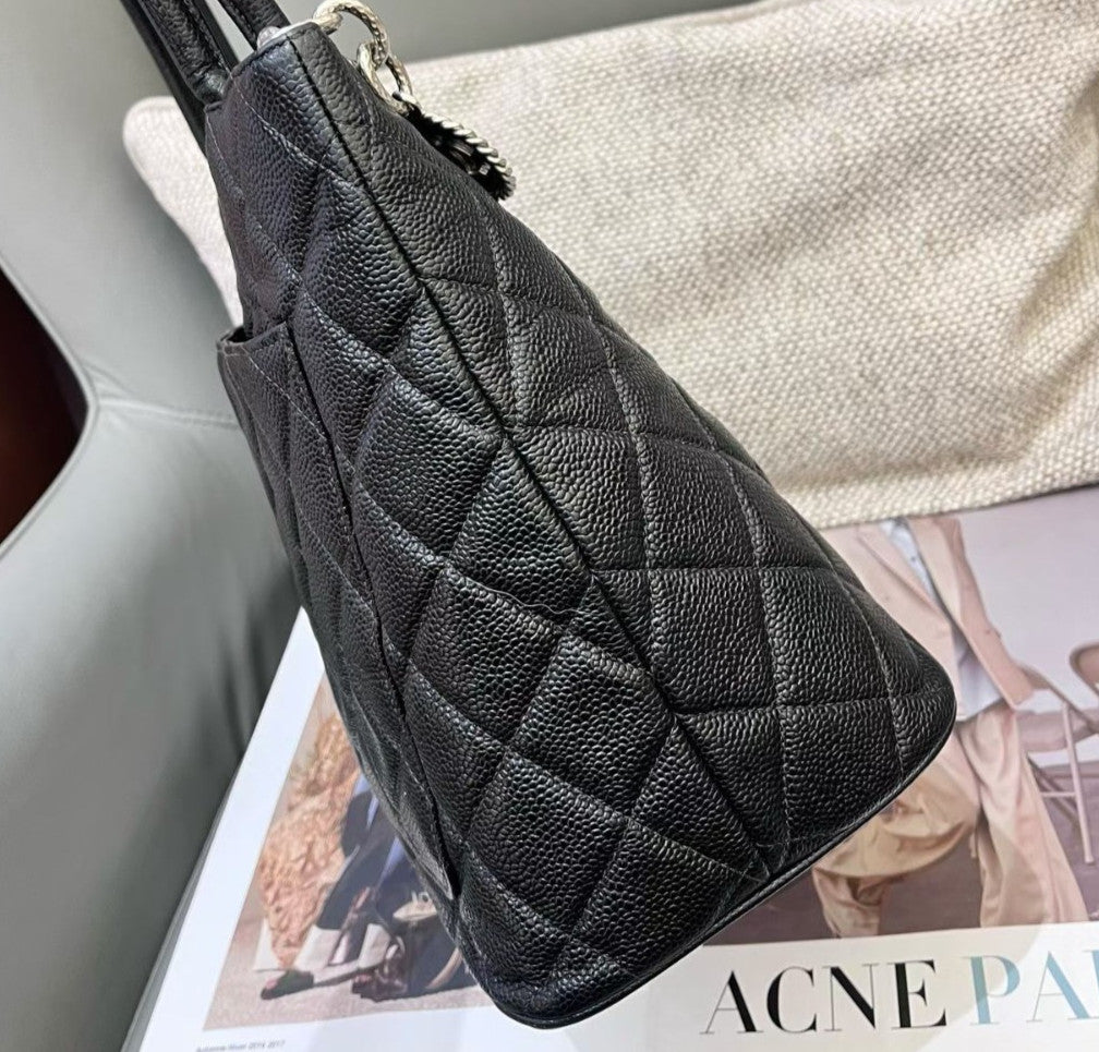 Chanel Hilton Diamond CC Logo Top Handle Bag Shoulder Bag Black Silver Women