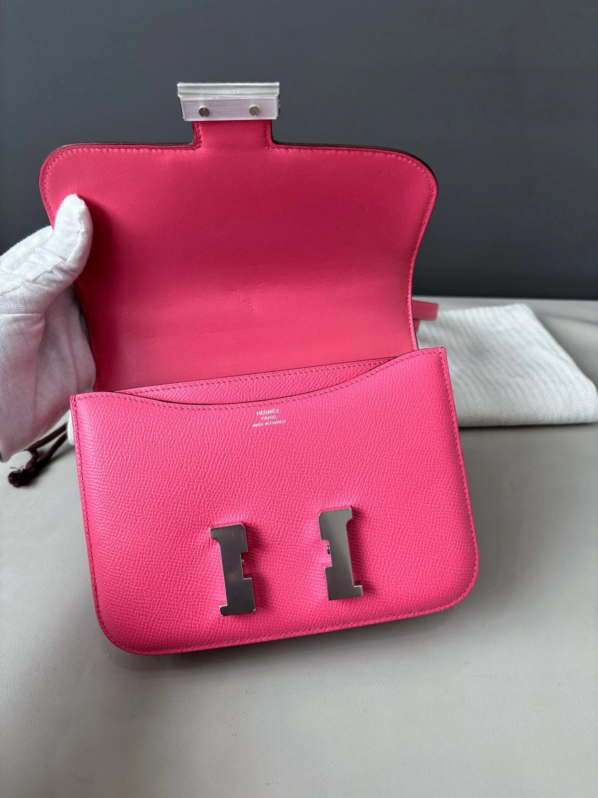 Hermès Constance Mini 19 Crossbody Shoulder Bag Lipstick Pink Women Classic