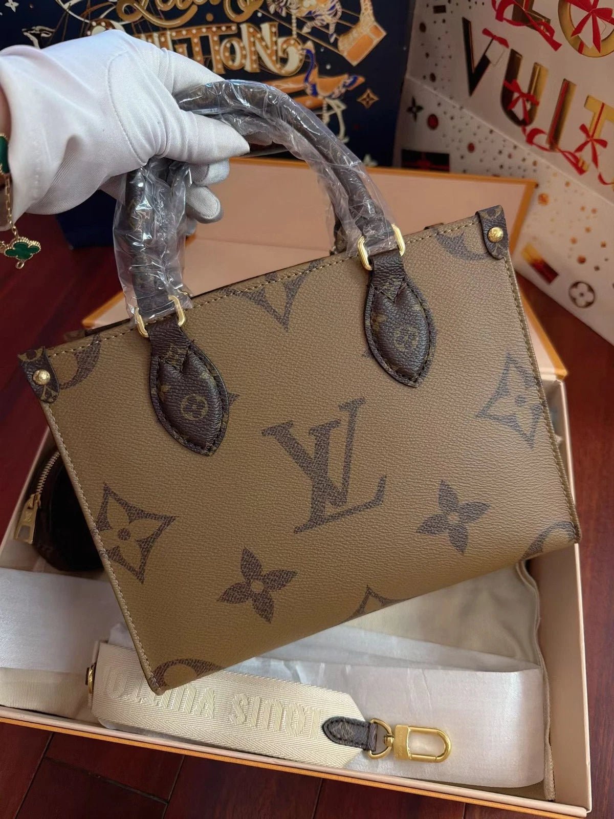 Louis Vuitton OnTheGo PM Tote Top Handle Crossbody Brown Gold Classic Women