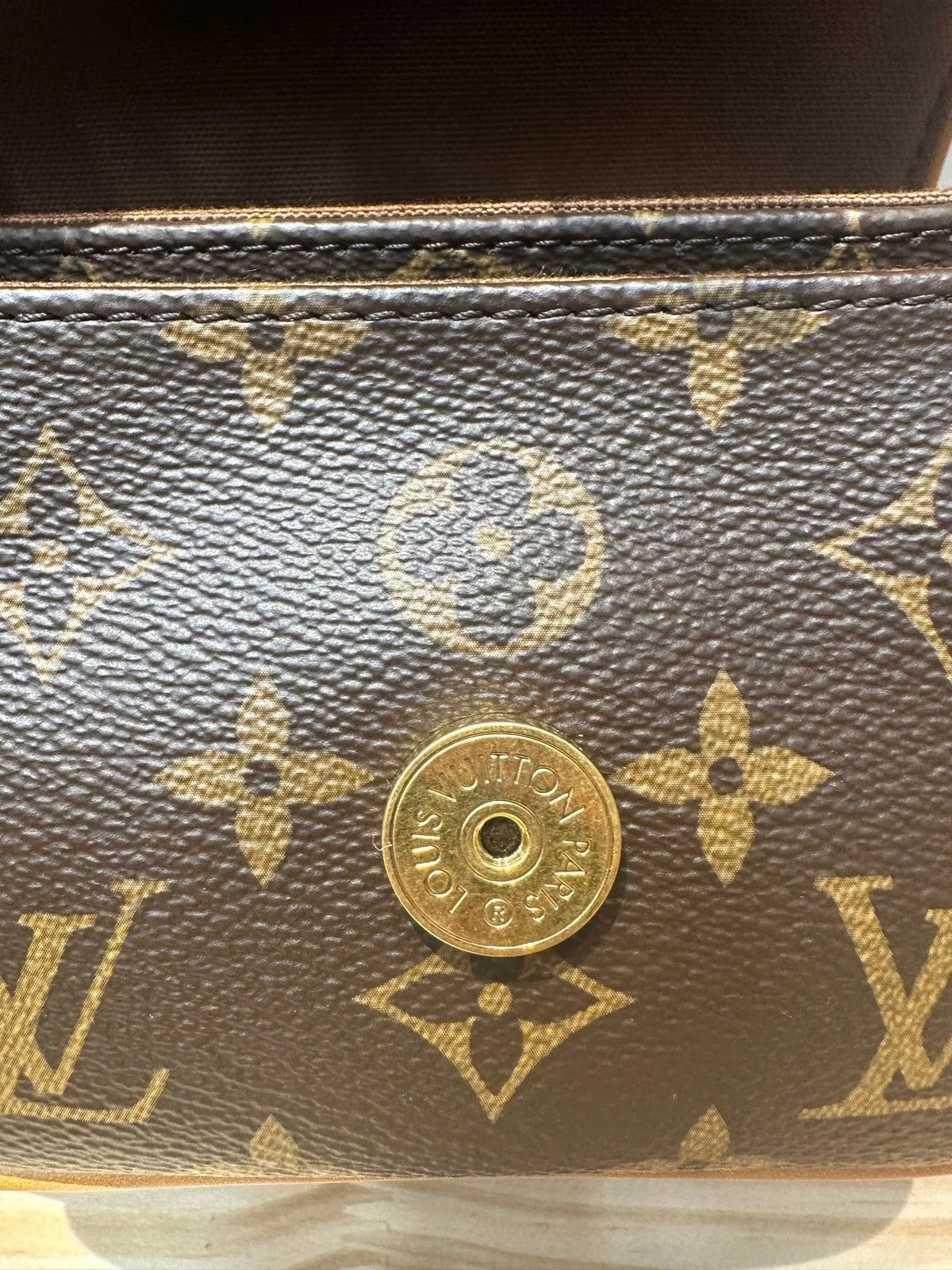 Louis Vuitton New Chip Version Camera Crossbody Bag For Women