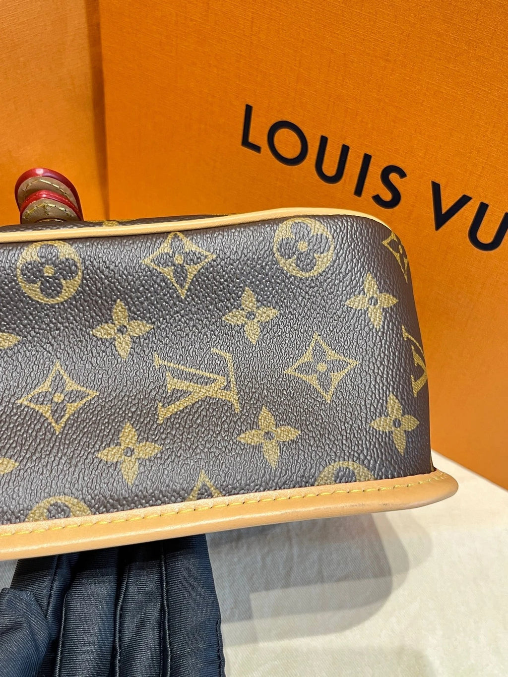 Louis Vuitton Monogram Canvas Black Strap Baguette Shoulder Bag For Women