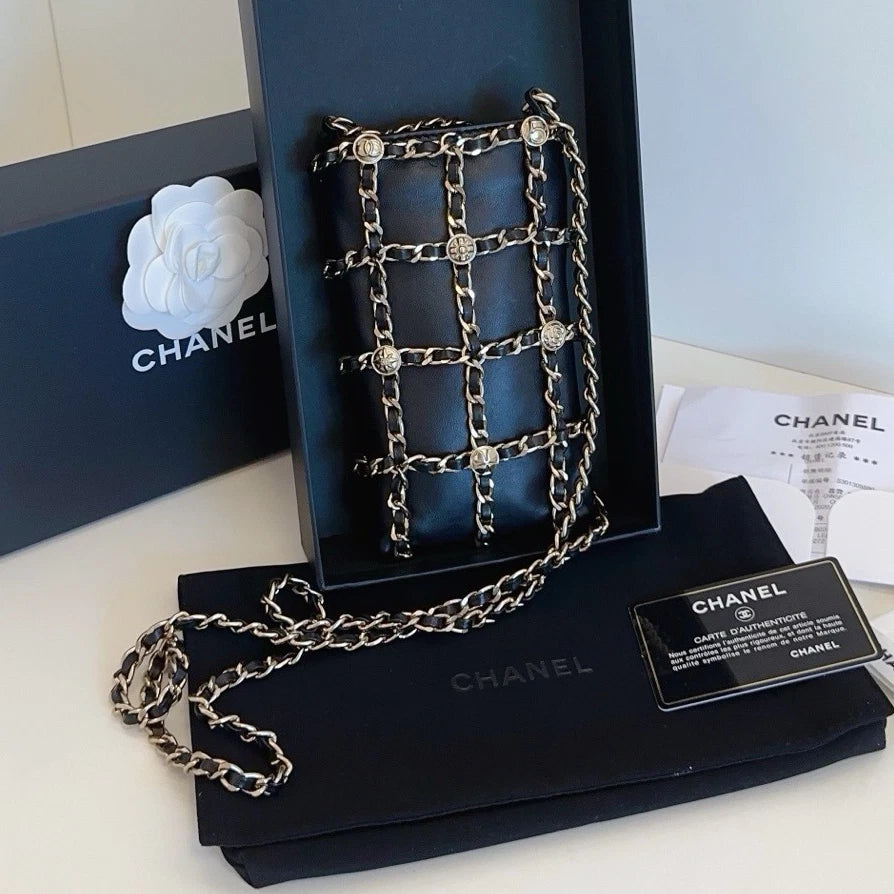 Excellent Chanel Chain 2WAYS Shoulder Crossbody Bag Black Gold Hardware