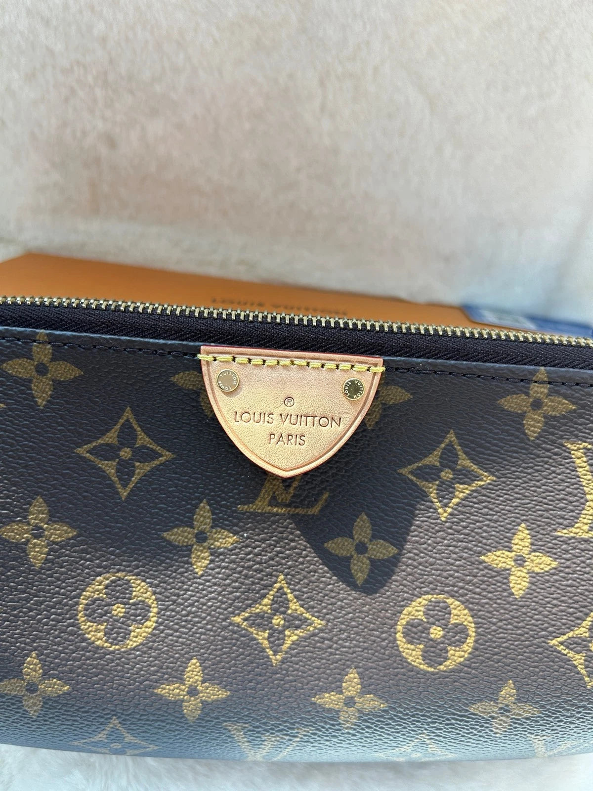 Louis Vuitton Canvas Lock Mahjong Shoulder Handbag For Women