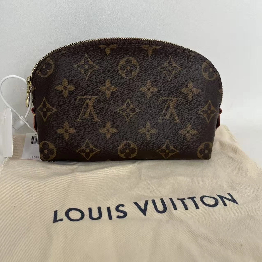 Louis Vuitton Canvas Shell Cosmetic Clutch Bag For Women