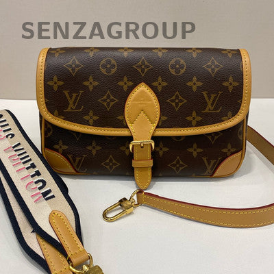 Louis Vuitton Monogram Fendi Baguette Bag Brown Gold Buckle Classic Fashion