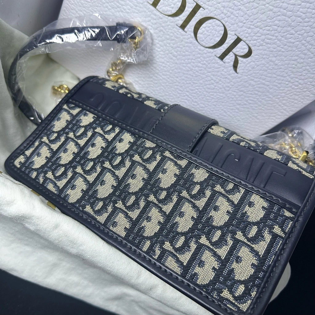 Dior Montaigne30 Small Chain Shoulder Bag For Women