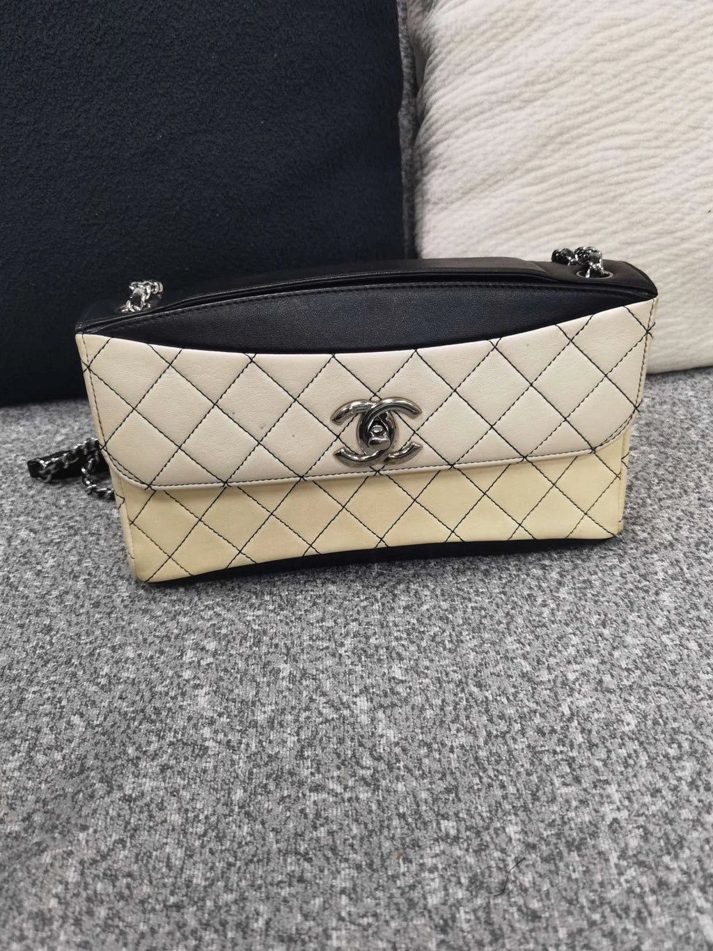 Chanel Black White Colorblock Lambskin CF Shoulder Handbag for Women