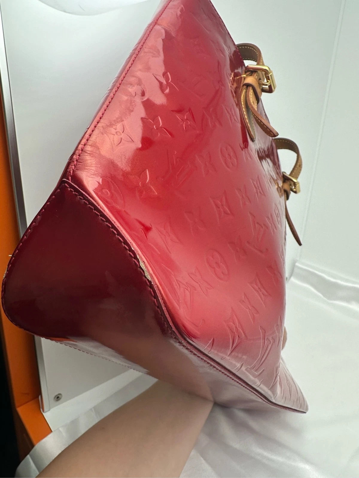 Louis Vuitton Red Leather Shoulder Bag for Women